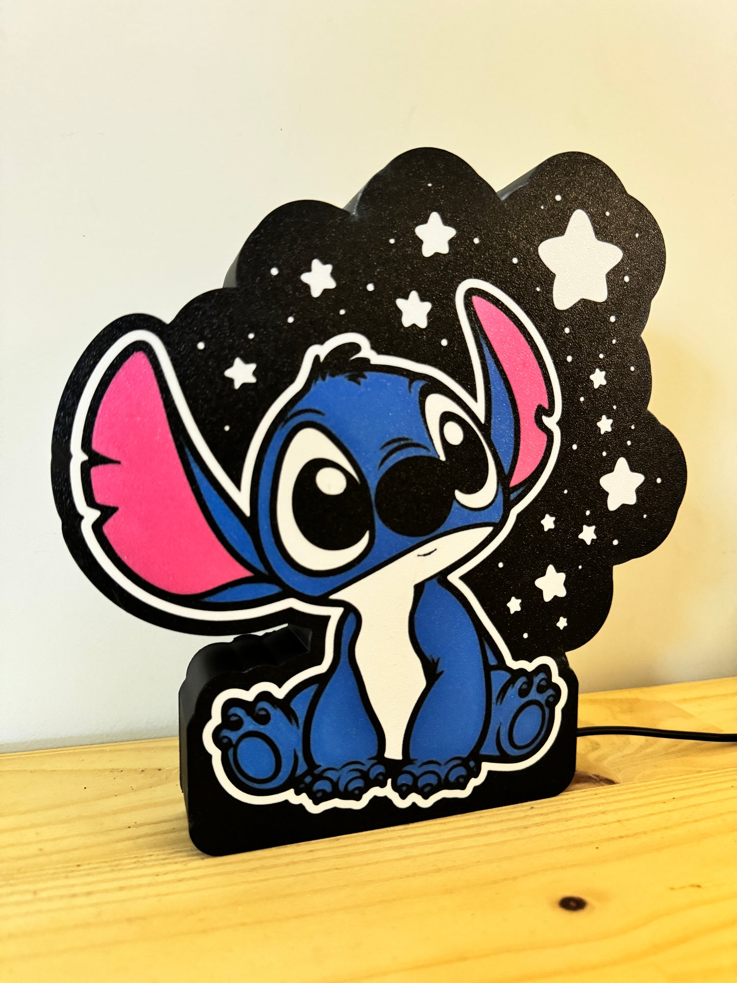 Lampe LED Stitch avec étoiles blanches