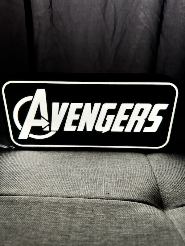 Lampe Avengers - Lightbox 3D LED | Design Noir & Blanc | USB