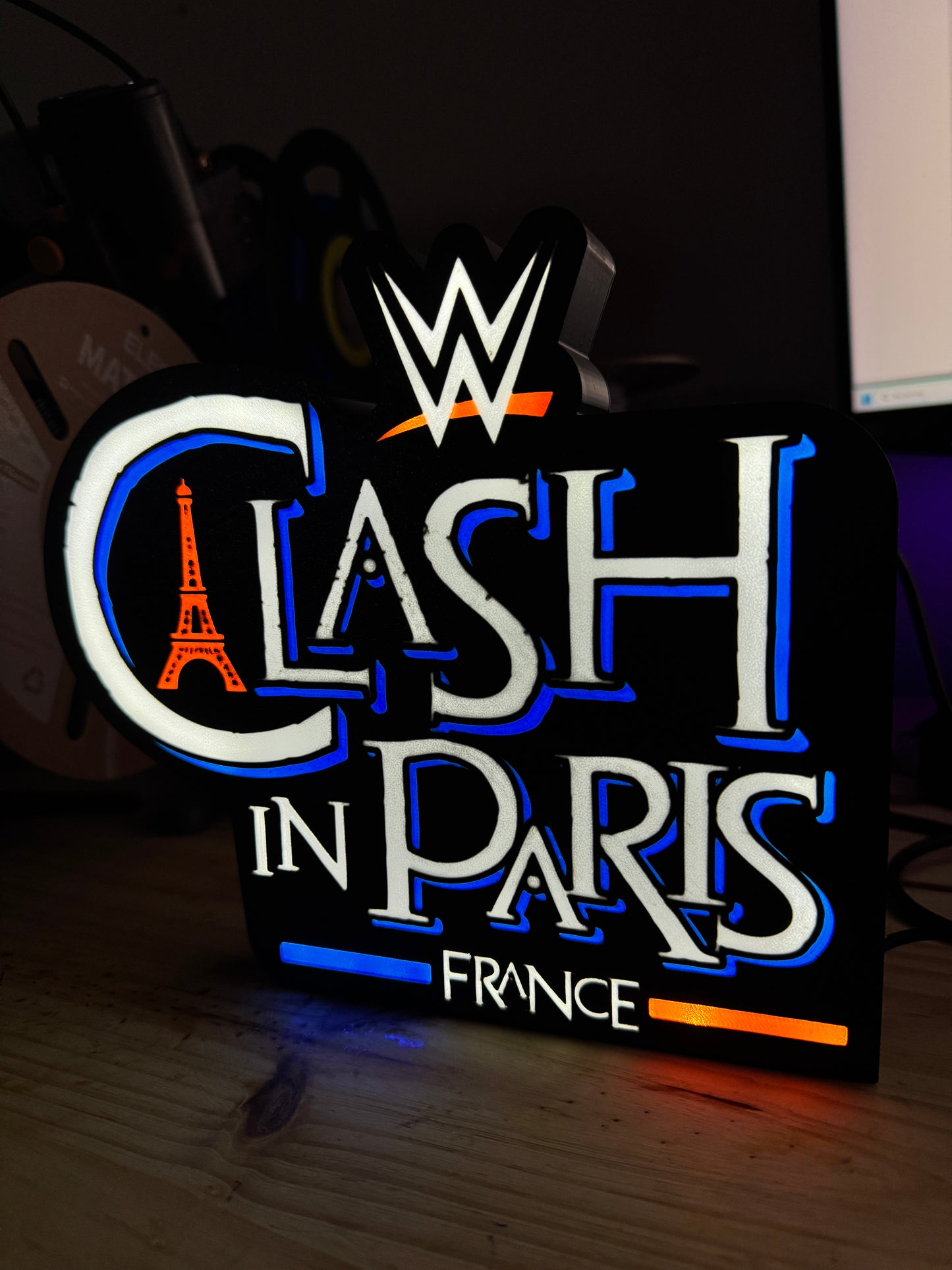 Lampe Clash in Paris - Lightbox 3D LED | Design Noir, Bleu, Blanc & Rouge | USB