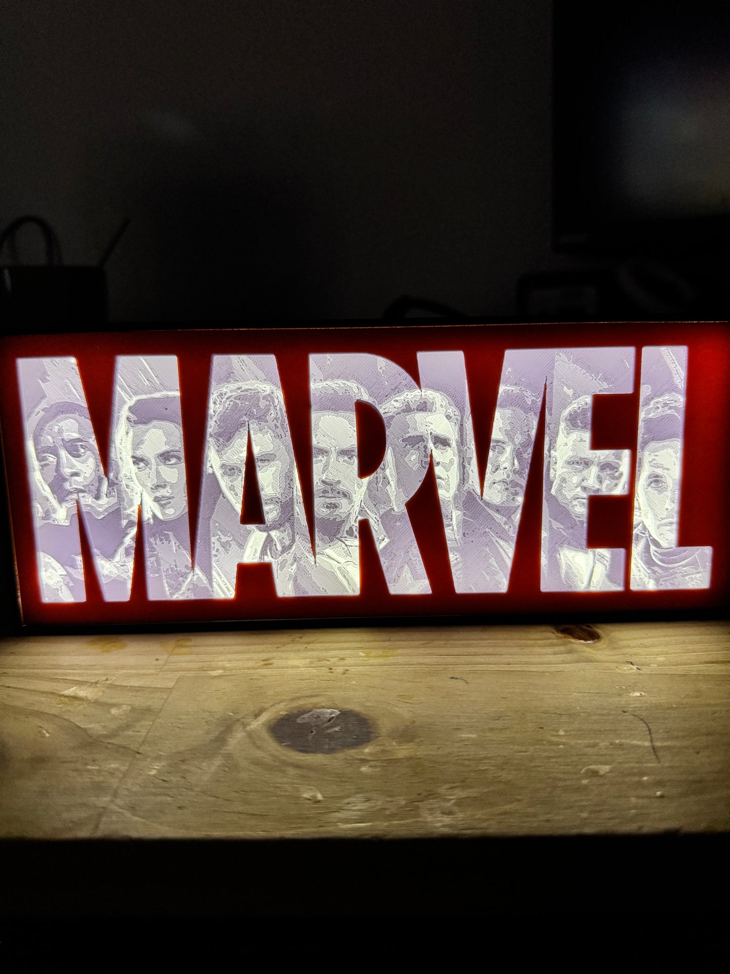 décoration LED Marvel pour chambre