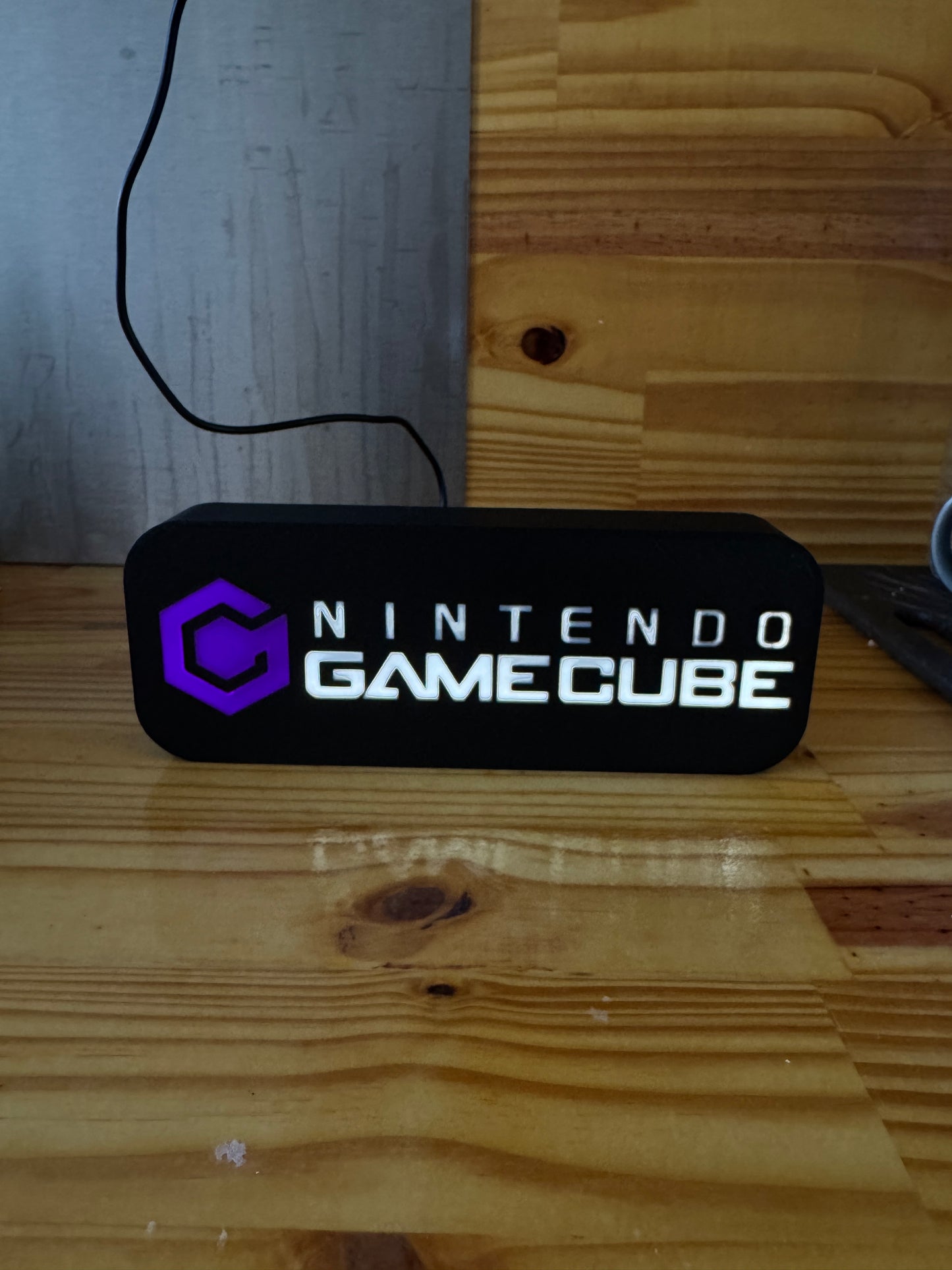 Lampe GameCube - Lightbox 3D LED | Design Noir, Blanc & Violet | USB
