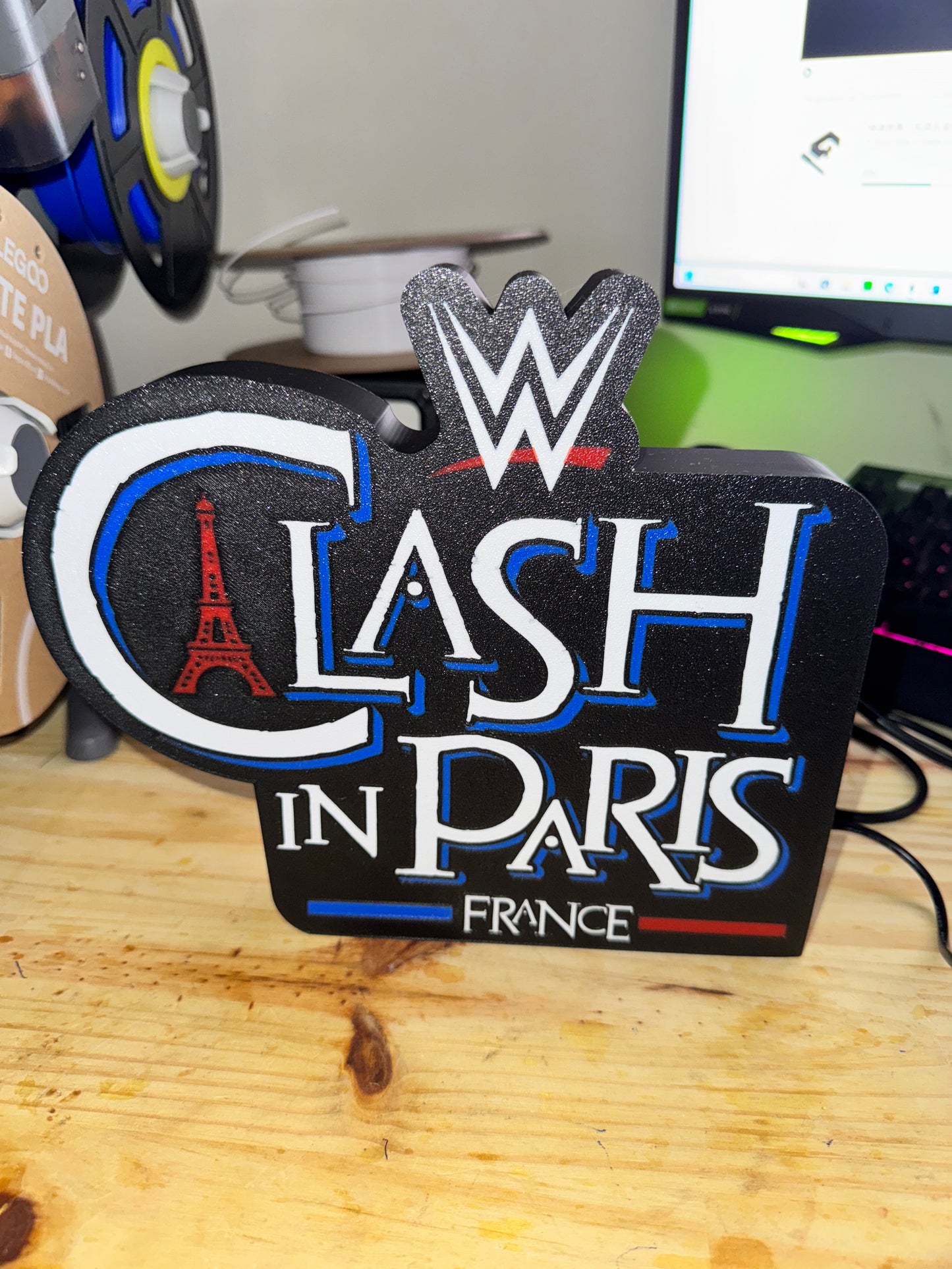 Lampe Clash in Paris - Lightbox 3D LED | Design Noir, Bleu, Blanc & Rouge | USB
