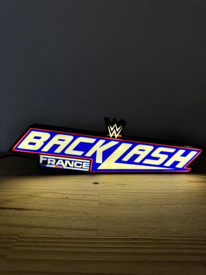 Lampe WWE Backlash France - Édition Limitée | LED USB | Design Bleu Blanc Rouge